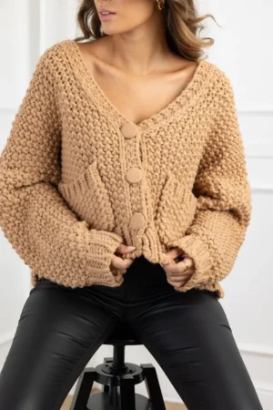 abigail-chunky-pletena-jopa-camel-1