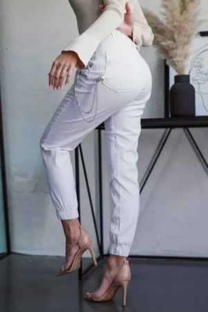 balwin-joggers-hlace-bele-3