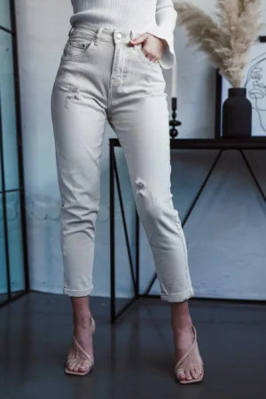 candace-mom-fit-hlace-1