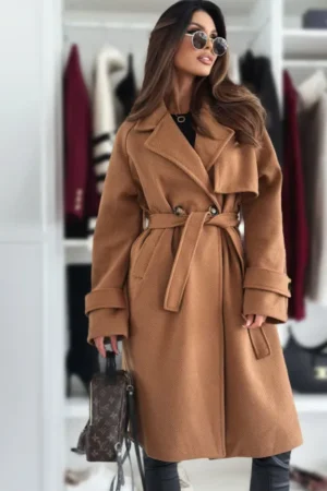 keira-plasc-camel-2