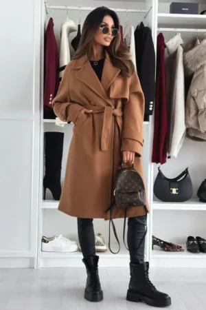 keira-plasc-camel-3