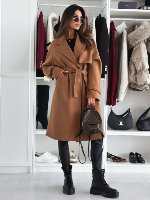 keira-plasc-camel-3