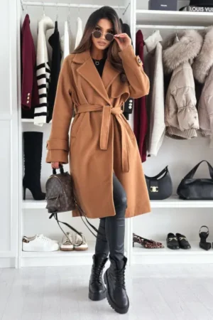 keira-plasc-camel-4