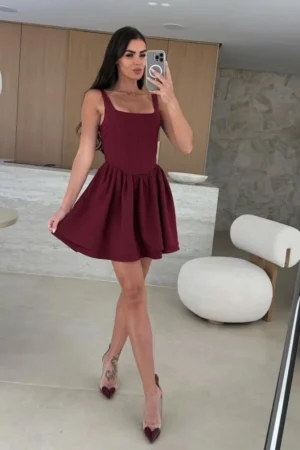 madonna-obleka-bordo-2