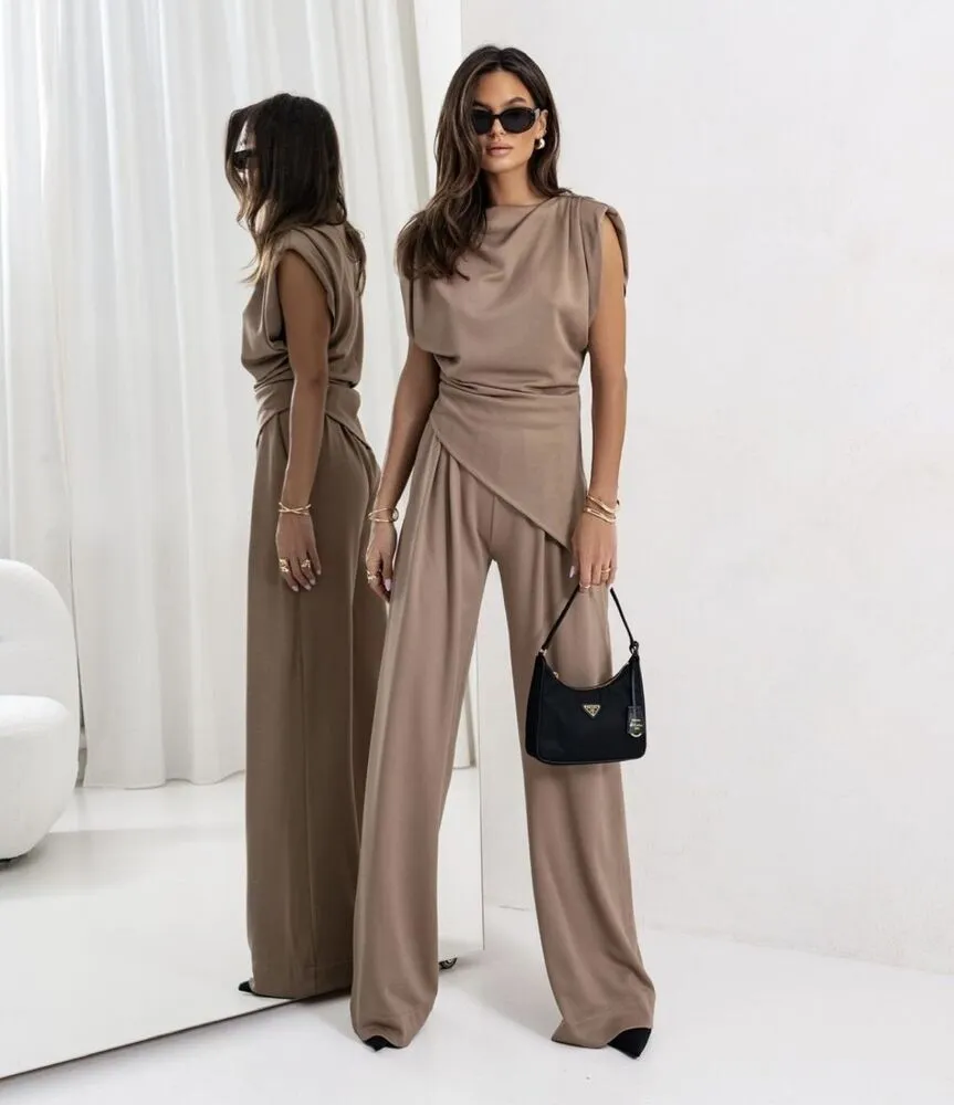 nicollete-komplet-camel-1