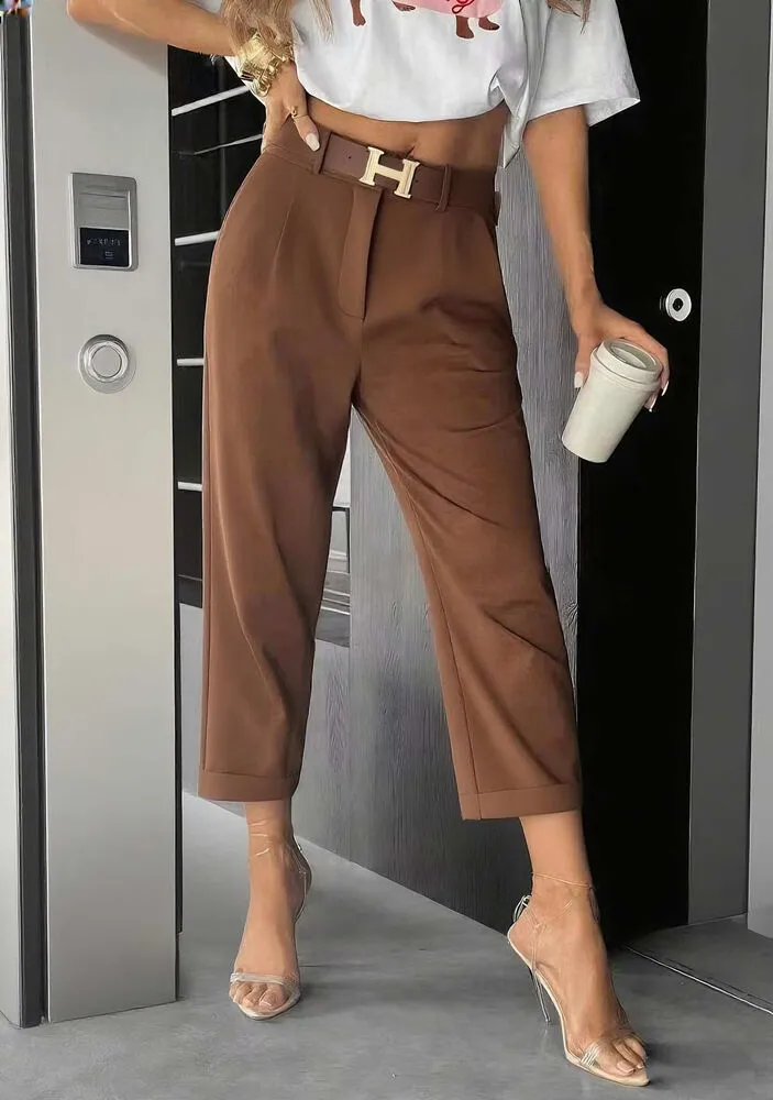 Hallie hlače s pasom rjave