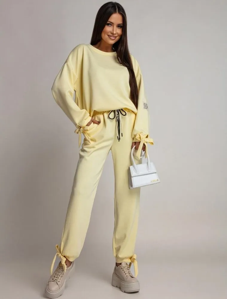 Perfect outfit komplet rumen